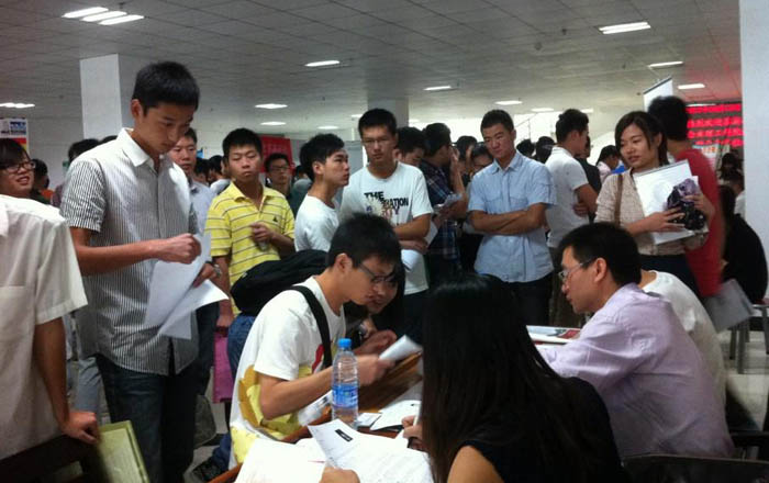 武汉高校育英才 瑞安企业纳人才---29名各大院校莘莘学子加盟“bevictor伟德官网大家庭”