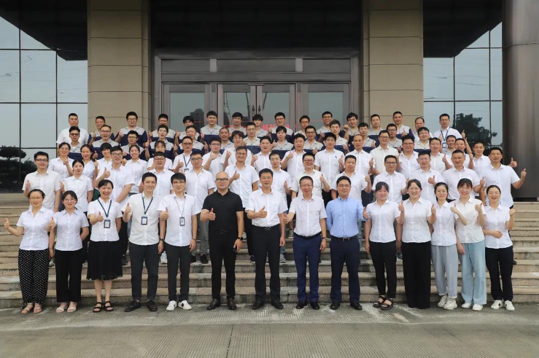 bevictor伟德官网管理干部研修班正式开班！