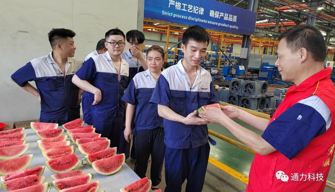 文化 | bevictor伟德官网开展“夏日送清凉”活动