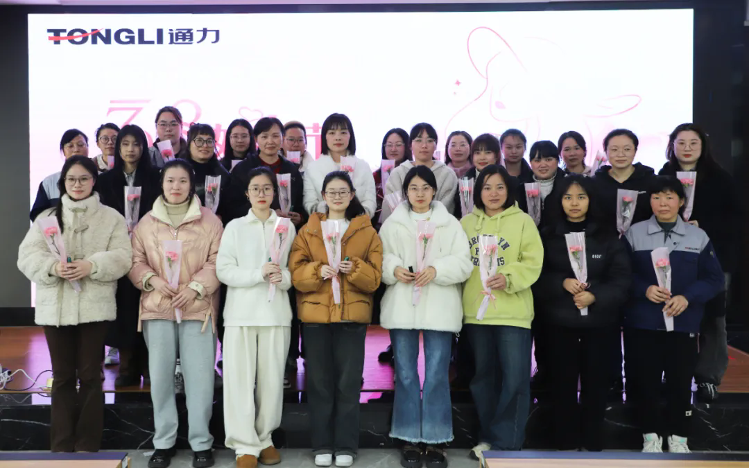 三八妇女节 | bevictor伟德官网开展唇膏DIY体验活动