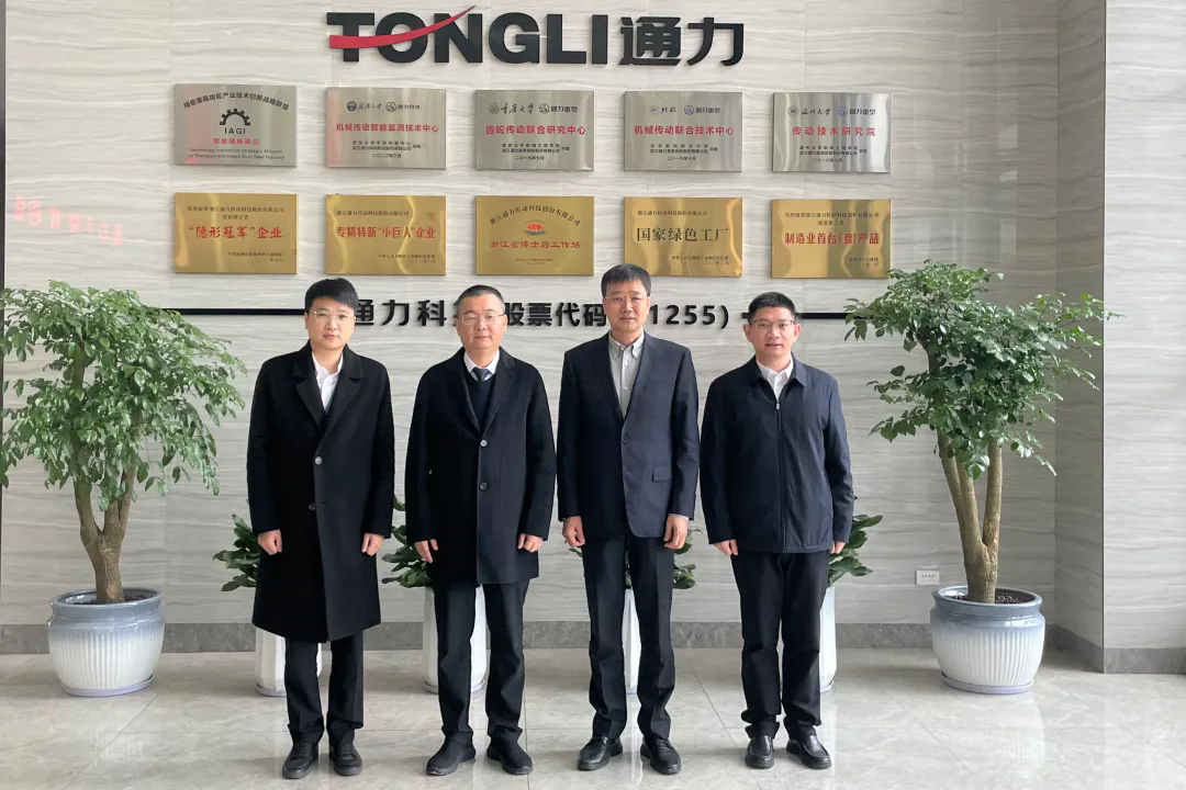 瑞安市委副书记、市长秦肖调研bevictor伟德官网，助力企业“开门红、开门好”