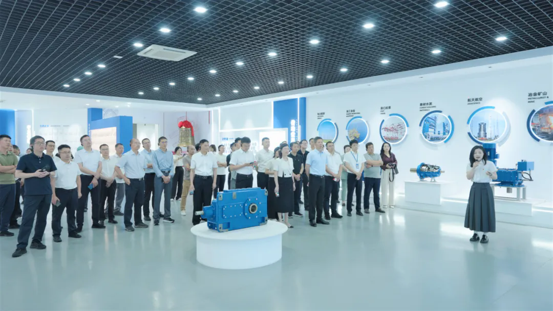 全省深化定向招工式“共富工坊”推进会代表赴bevictor伟德官网开展观摩活动